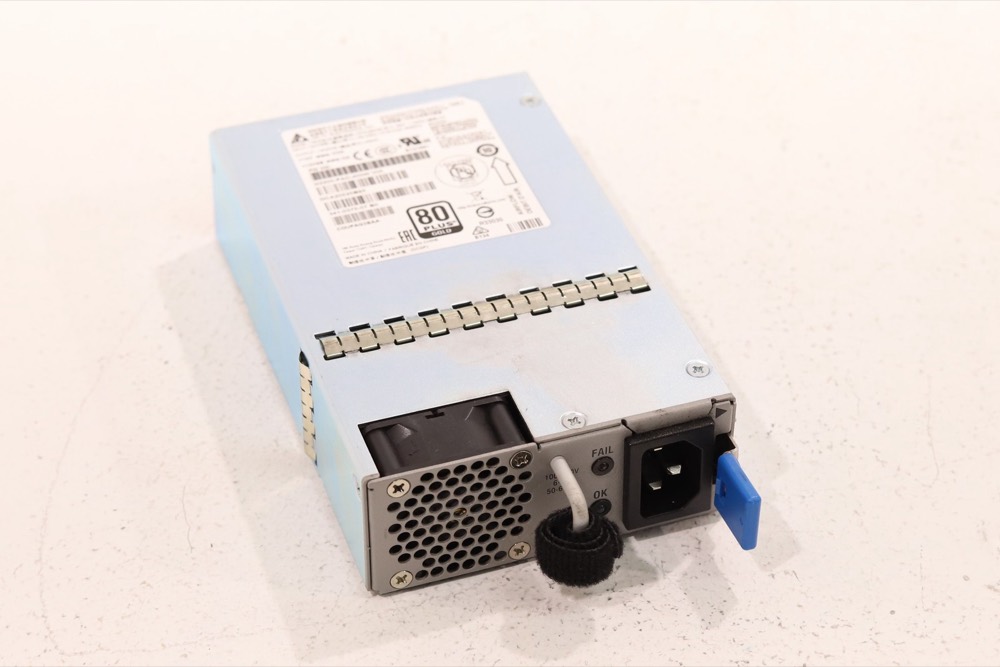 Блок питания Cisco DPS-400AB-25 400W PSU For Nexus 2000/3000 Series P/N: N2200-PAC-400W V05 — фото 1