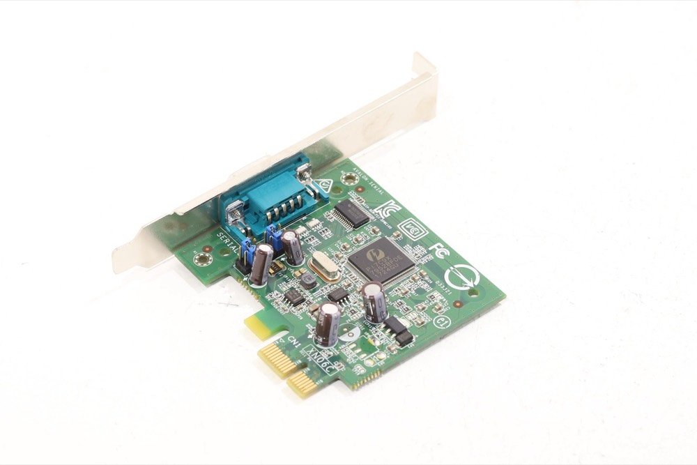 Адаптер Dell DPWC100 Single-Port Serial RS-232 PCIe Network Adapter Dell P/N: 07PHFC — фото 1