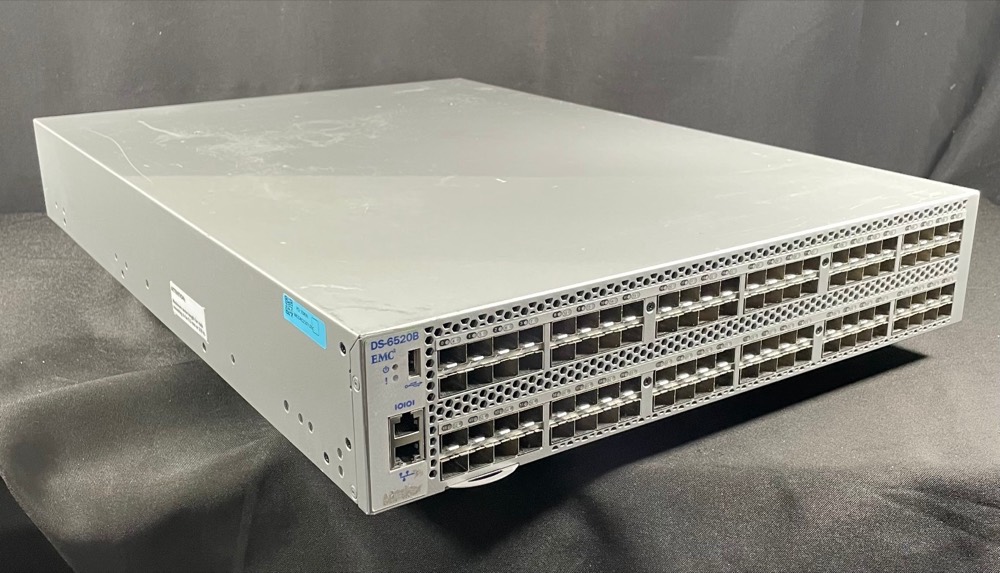 Коммутатор Brocade DS-6520B — фото 2