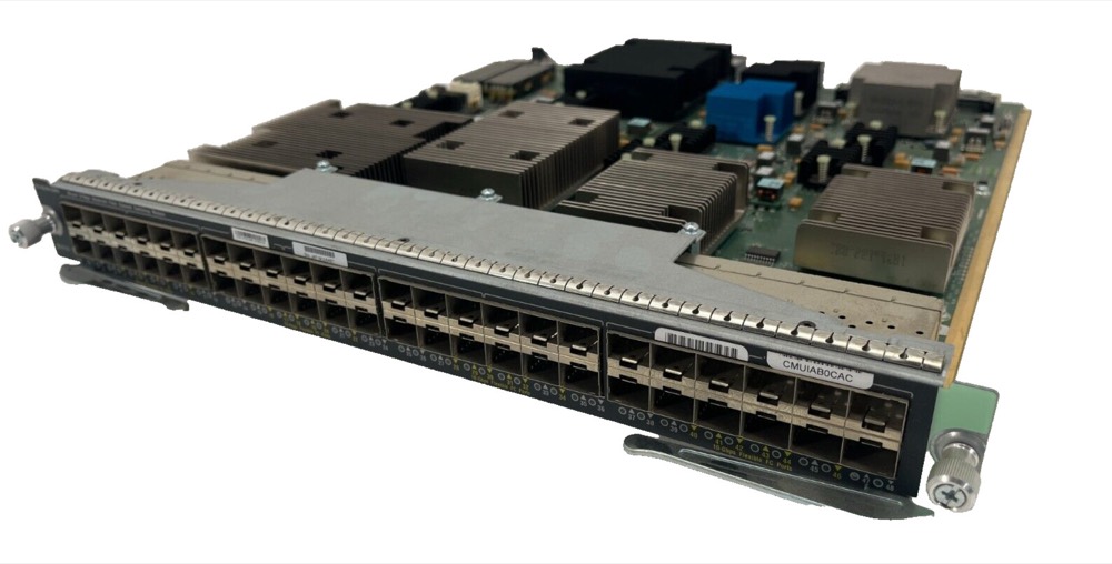 Модуль Cisco DS-X9248-256K9-управляемый подключаемый модуль семейства Cisco MDS 9000 — фото 1