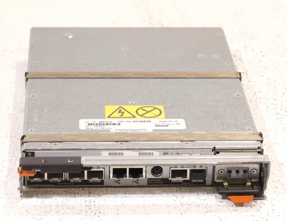 Модуль IBM DS4700 Series Quad-Port 4GbE Storage Controller Module FRU P/N: 41Y0676 — фото 2
