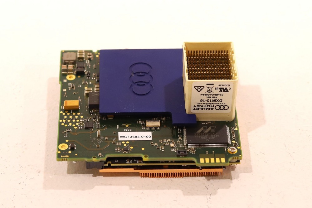 Плата Amulet Hotkey DXM13-1 Remote Management Mezzanine Card P/N: CA-MHC4-00240-4 — фото 2