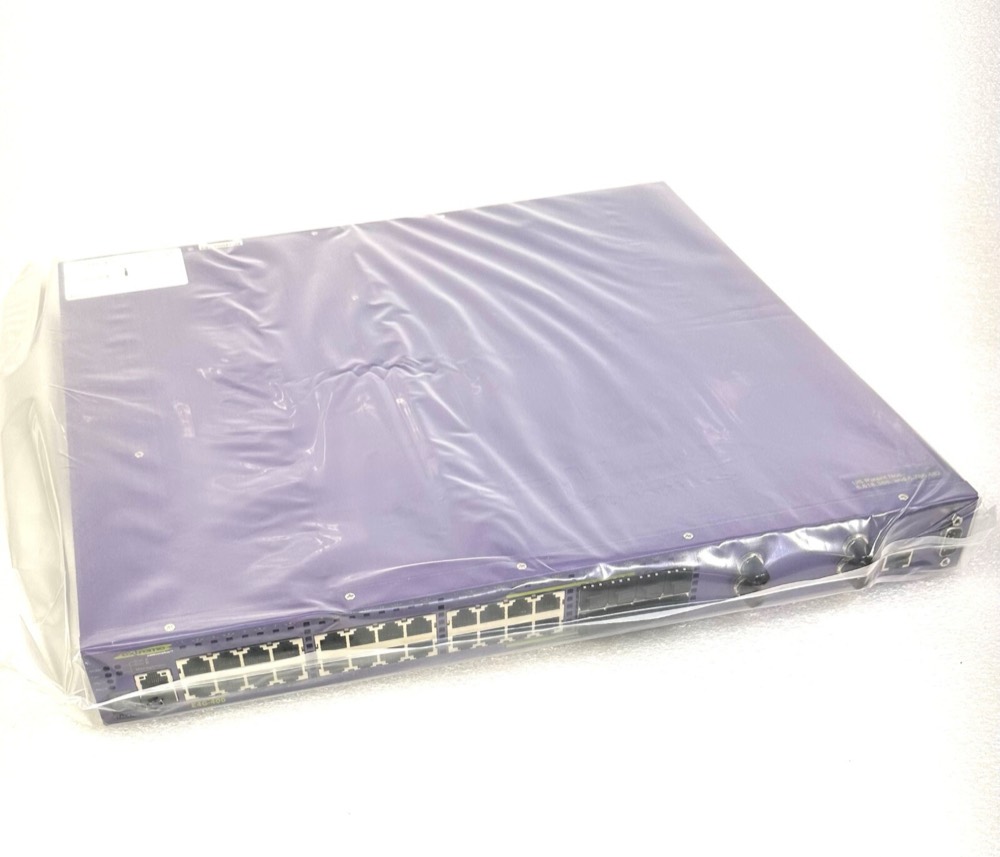 Трансивер Extreme Networks E4G-400-DC/router 24 Port DC Router with 8 SFP Ports NEW IN BOX — фото 1