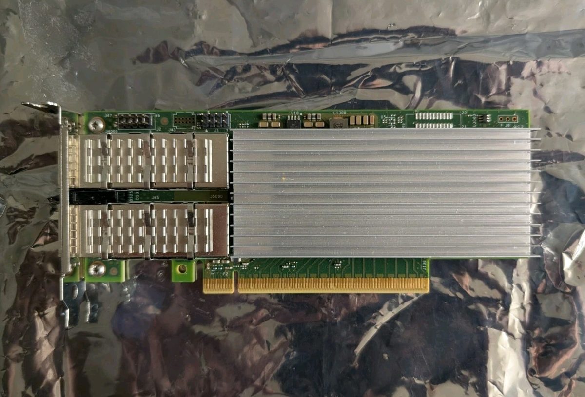 Сетевой адаптер Intel Ethernet Network Adapter E810-CQDA2 (E810CQDA2G2P5) — фото 1