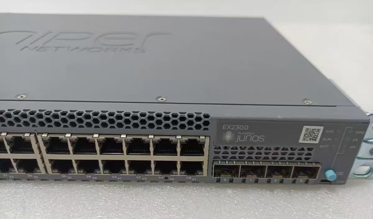 Коммутатор Juniper EX2300-48T — фото 1