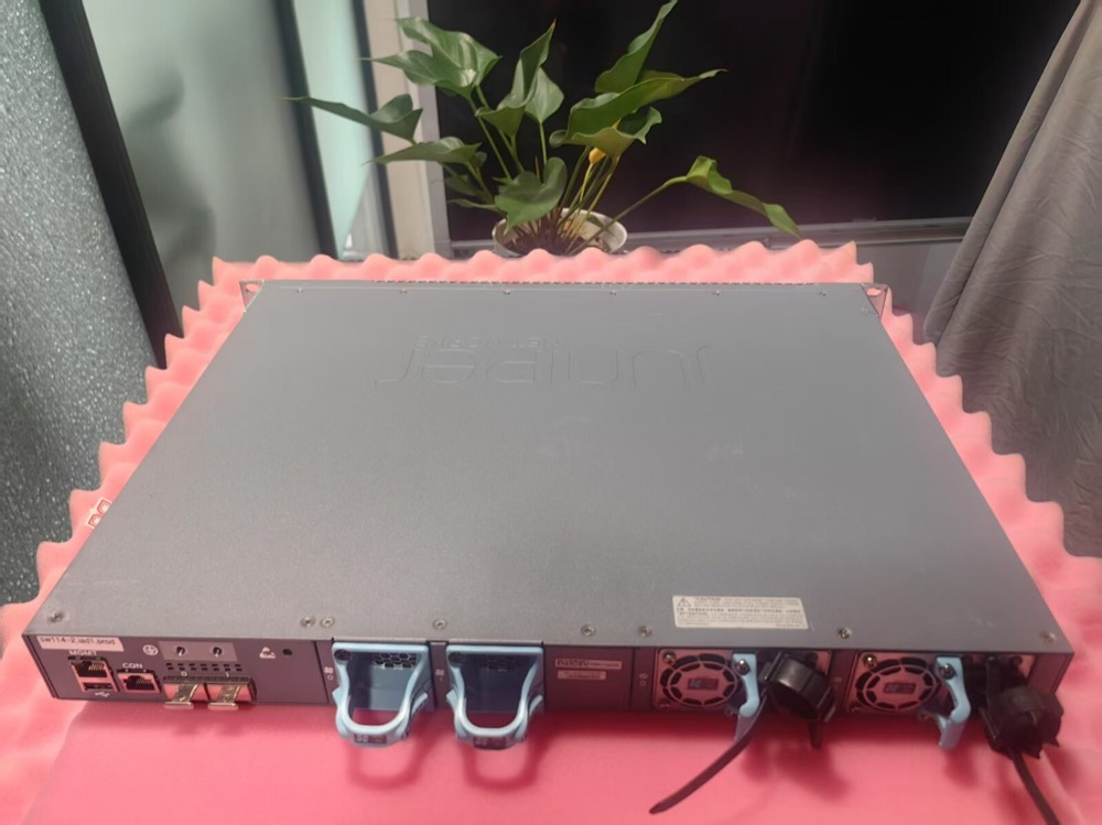 Коммутатор Juniper EX3400-48T-AFI — фото 3