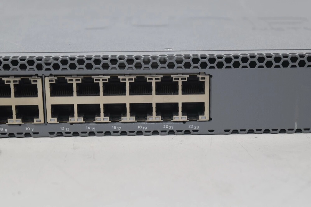 Коммутатор Juniper EX4300-24T — фото 1