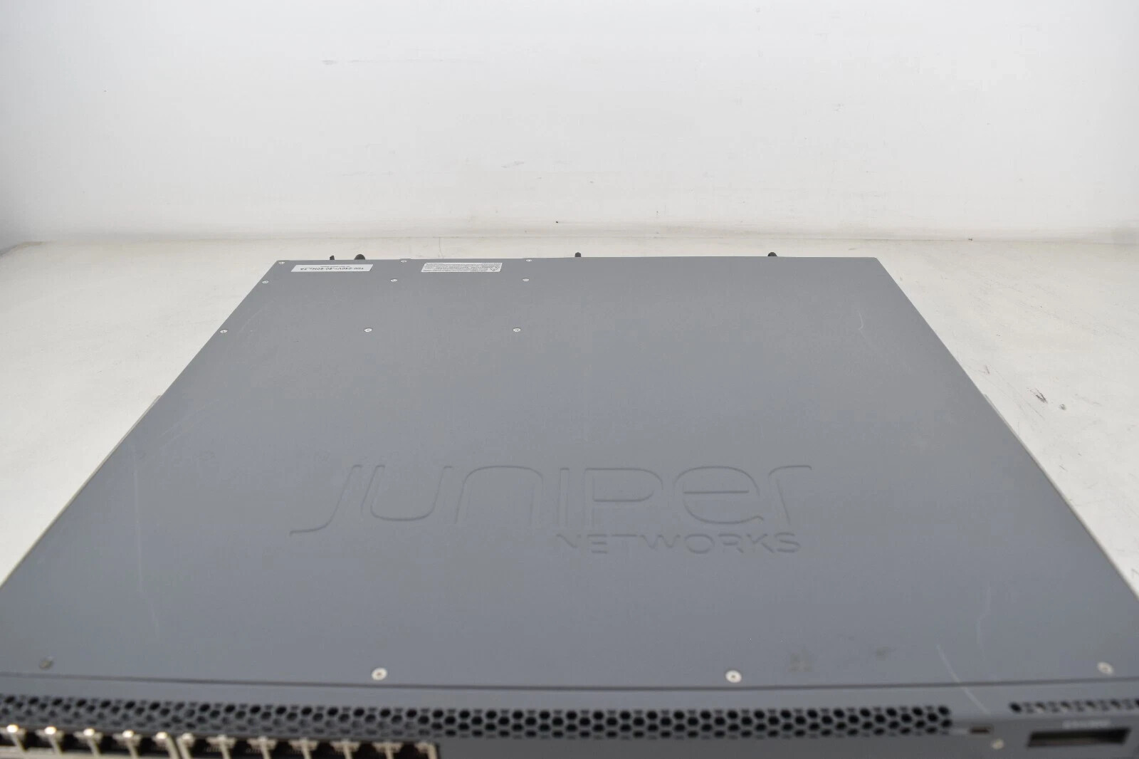 Коммутатор Juniper EX4300-24T — фото 3