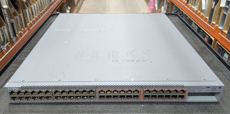 Коммутатор Juniper EX4300-48MP-S — фото 1