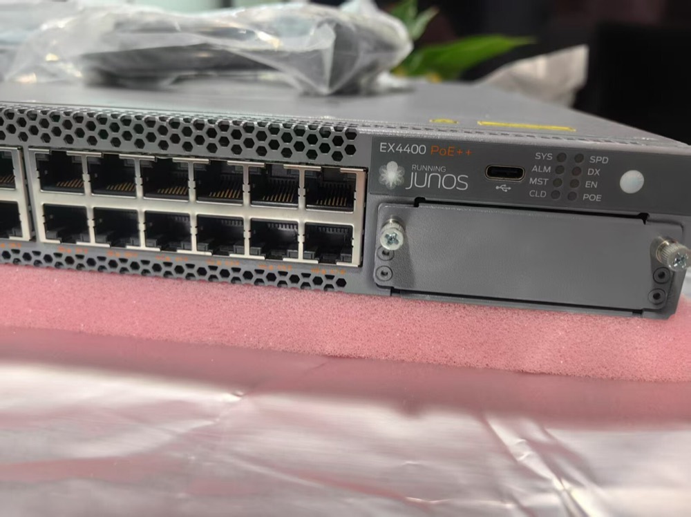 Коммутатор Juniper EX4400-48P-S — фото 1