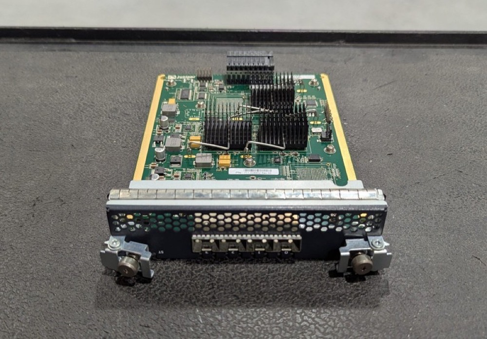Коммутатор Juniper EX4500-UM-4XSFP 4-Port 10GbE SFP+ Uplink Module for EX4500 Switches — фото 1