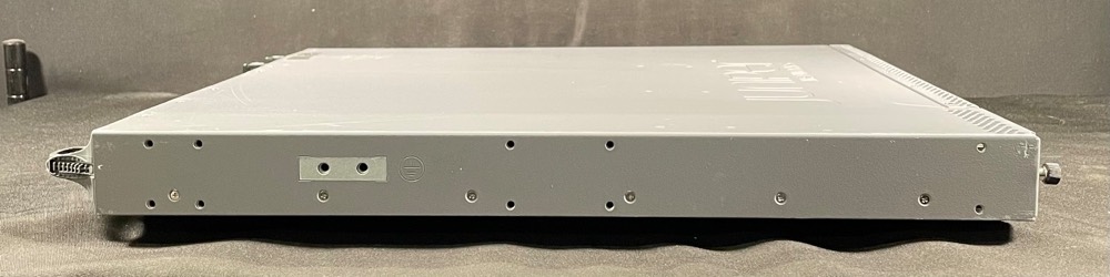 Коммутатор Juniper EX4550-32F-AFO 32 порта SFP/SFP+, обдув спереди назад — фото 3