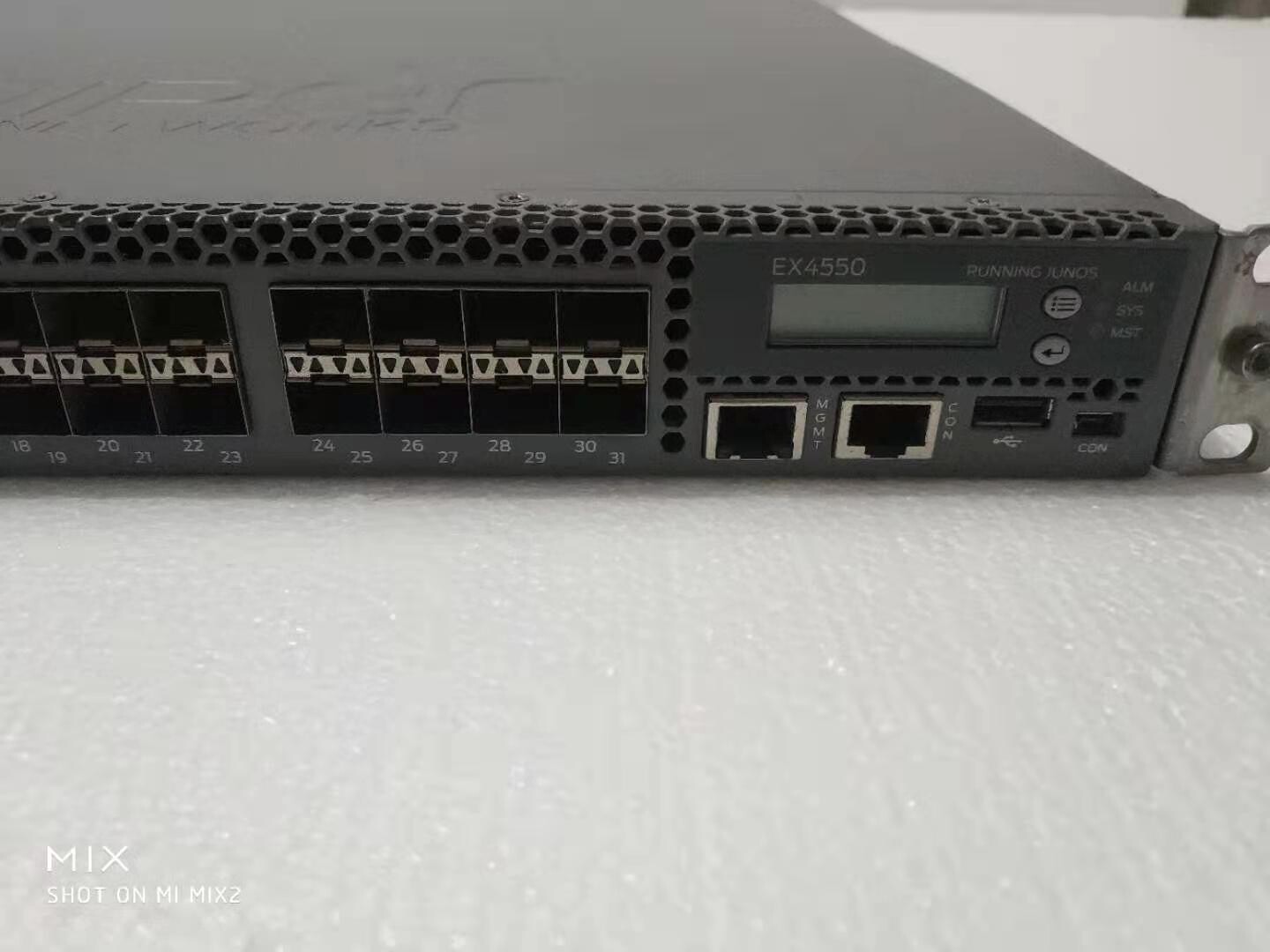 Коммутатор Juniper EX4550-32F/32T-AFO — фото 1