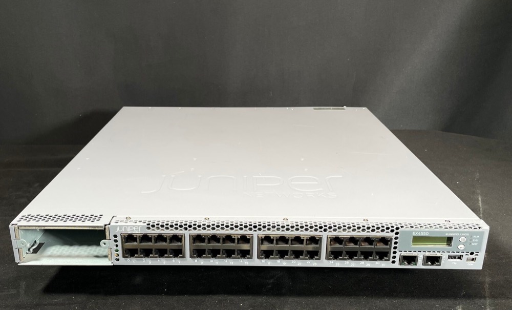 Коммутатор Juniper EX4550-32T-AFI — фото 1