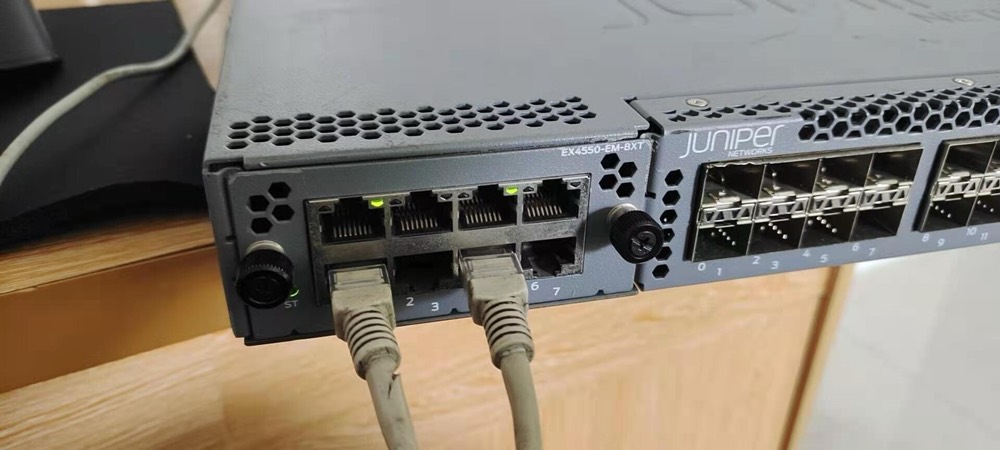 Коммутатор Juniper EX4550-EM-8XT — фото 2