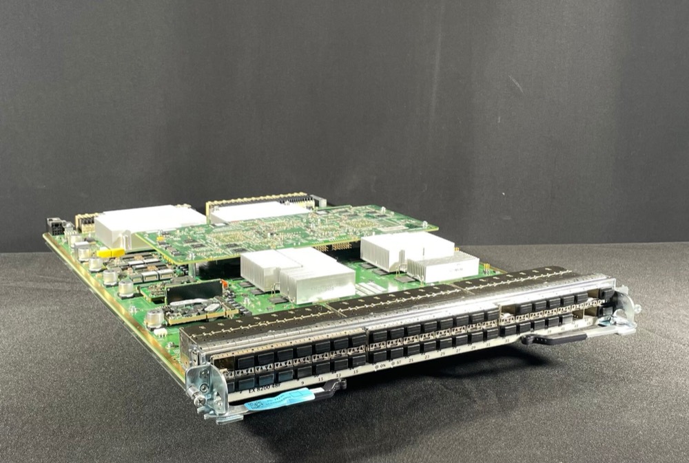 Коммутатор Juniper EX8200-48F — фото 2