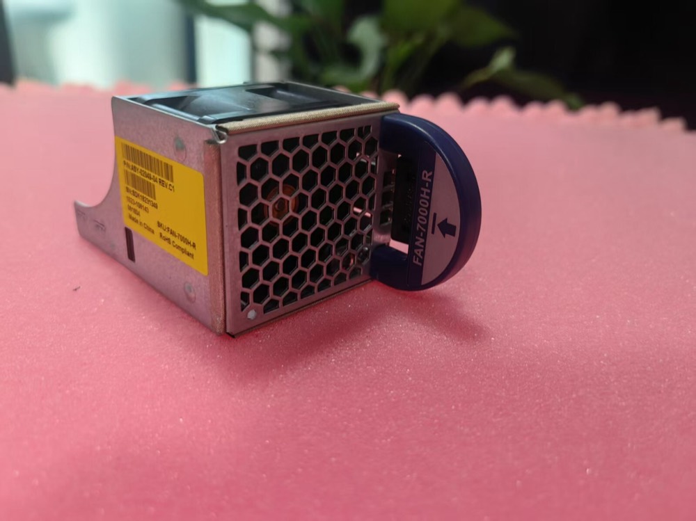 Вентилятор Cisco FAN-7000H-R — фото 1