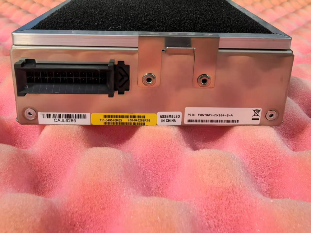 Маршрутизатор Cisco FANTRAY-MX104-S-A — фото 3