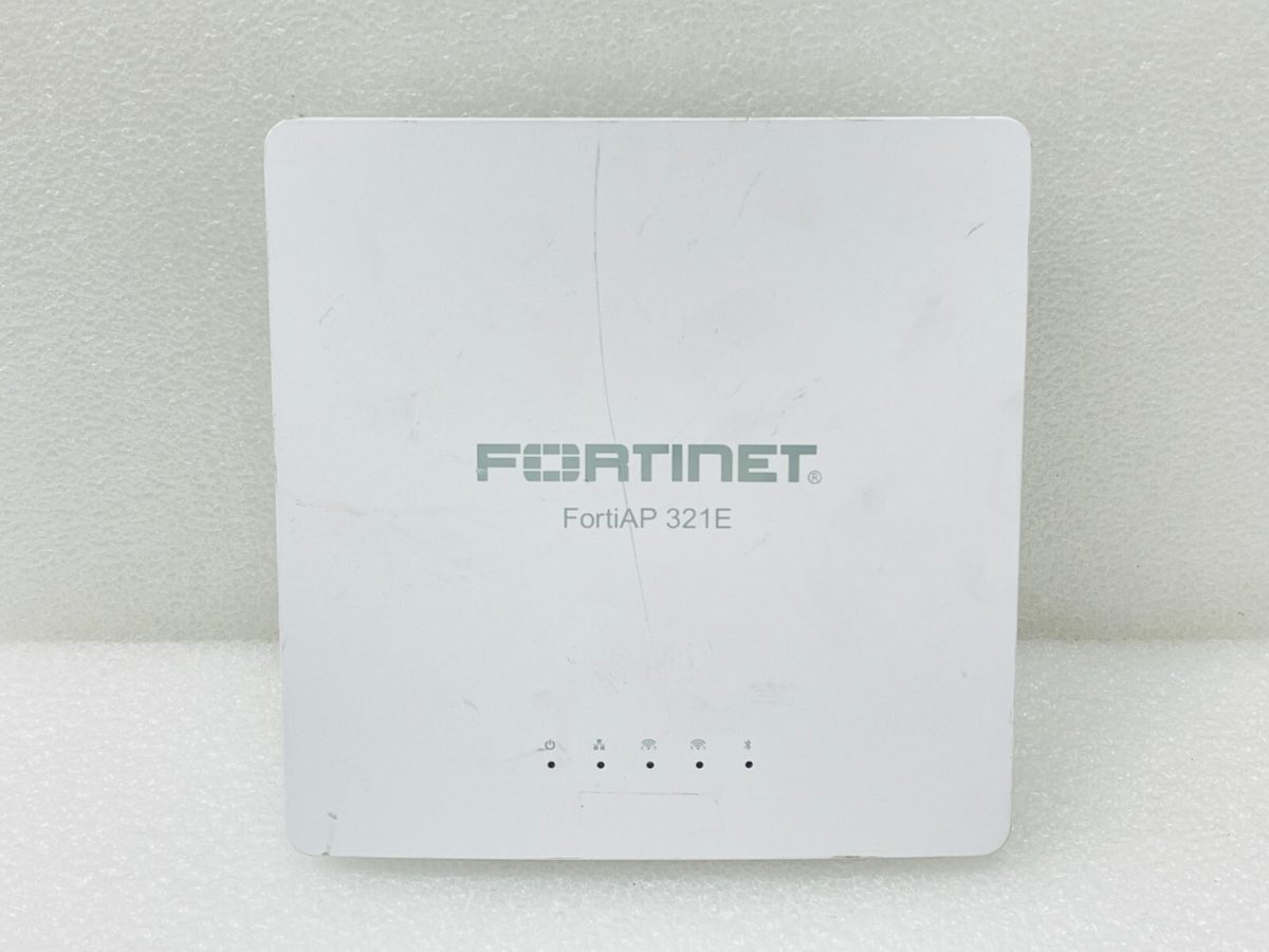 Fortinet FortiAP FAP-321E — точка доступа Wi-Fi 6 — фото 1