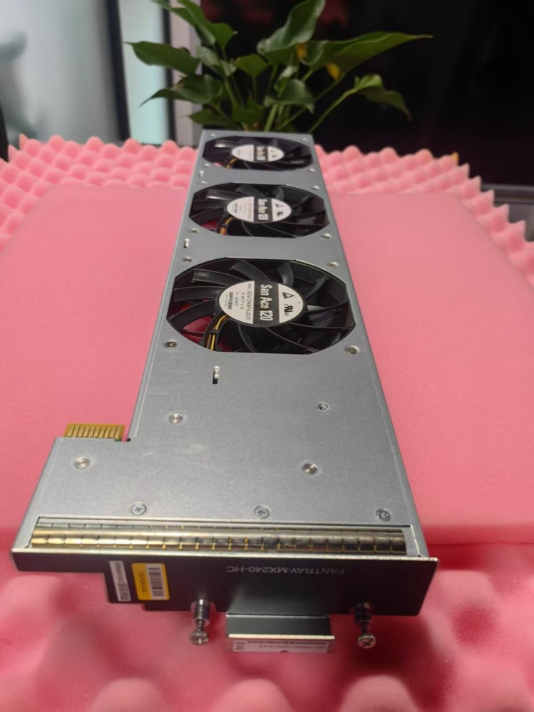 Маршрутизатор Cisco FFANTRAY-MX240-HC-S — фото 3