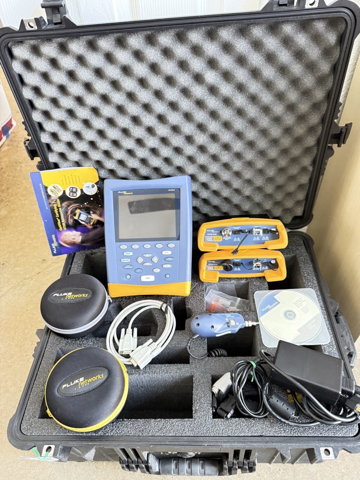 Оптический рефлектометр OTDR Fluke OFTM-5732 — фото 1
