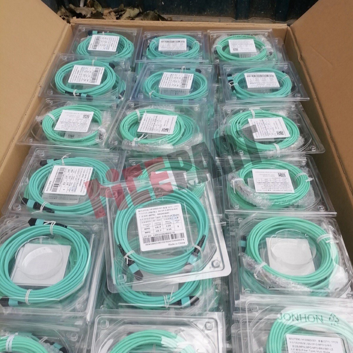 Оптический кабель Huawei FMMM01501 (MPO/PC–MPO/PC, OM3, 8 волокон, 15 м, LSZH) — фото 2
