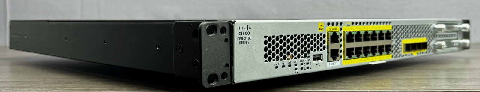 Устройство безопасности Cisco FPR2120-NGFW-K9 — фото 2