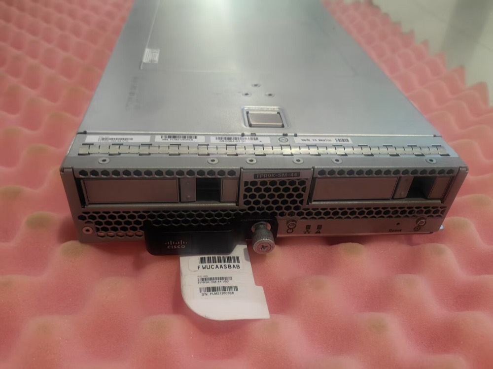 Устройство безопасности Cisco FPR9K-SM-44 — фото 1