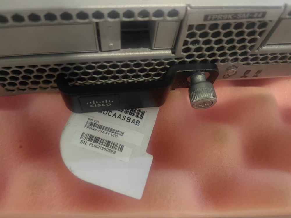 Устройство безопасности Cisco FPR9K-SM-44 — фото 3