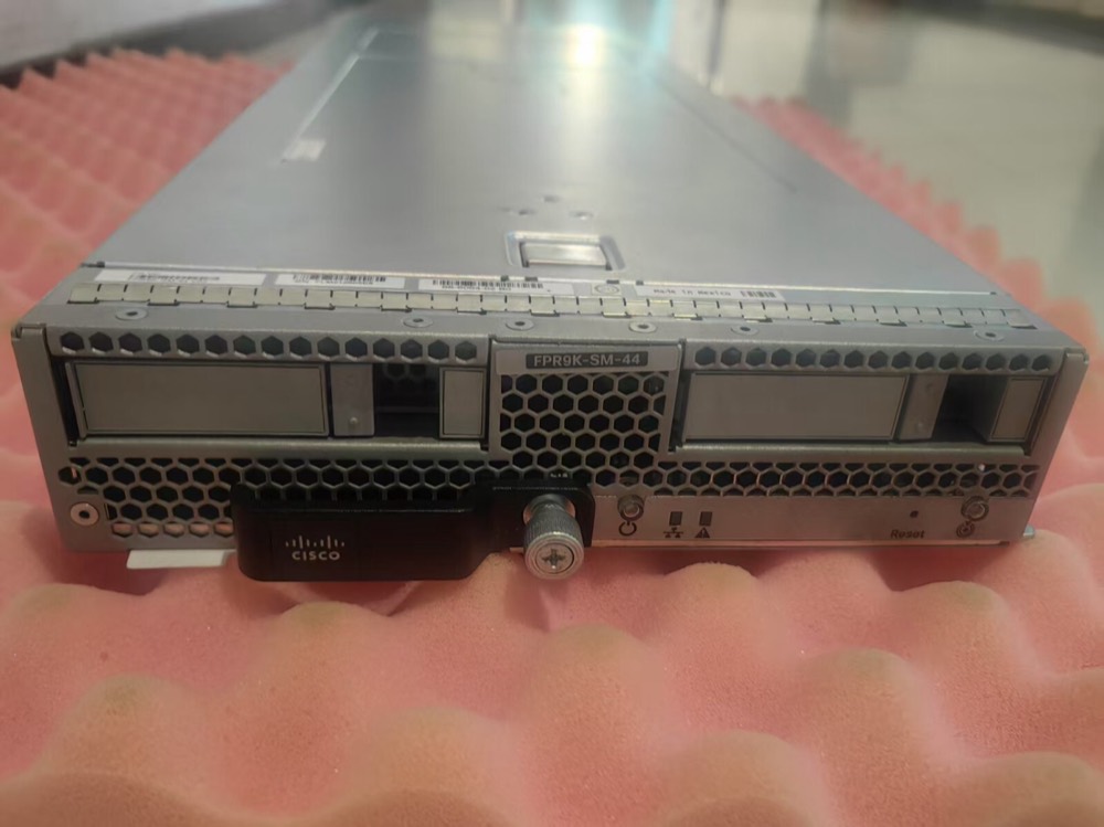 Устройство безопасности Cisco FPR9K-SM-44 — фото 4