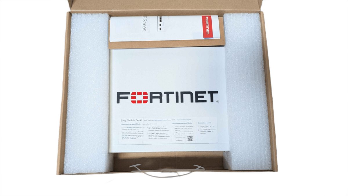 Fortinet FortiSwitch FS-108E-POE — управляемый коммутатор — фото 1