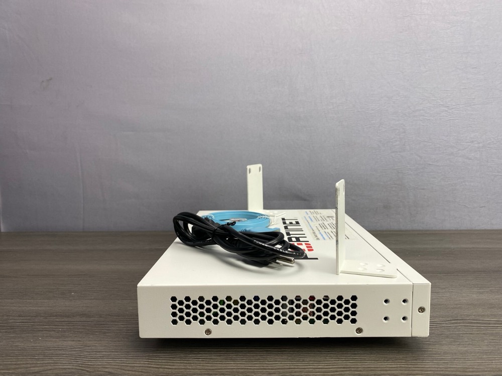 Коммутатор Cisco FS-224E-POE — фото 3