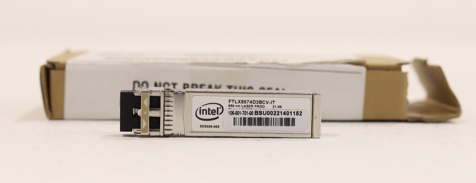 Трансивер Intel FTLX8574D3BCV-IT 10GbE SFP+ SR 850nm Transceiver P/N: 105-001-701-00 — фото 1