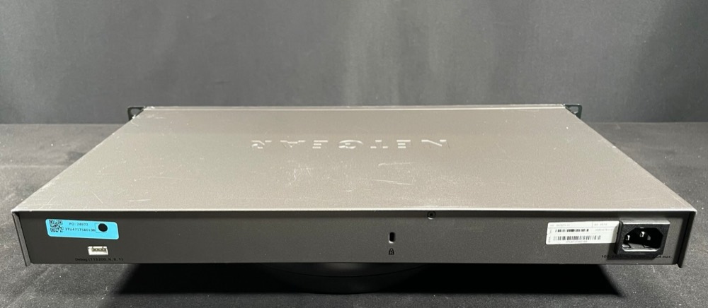 Коммутатор Netgear GS752TX — фото 2