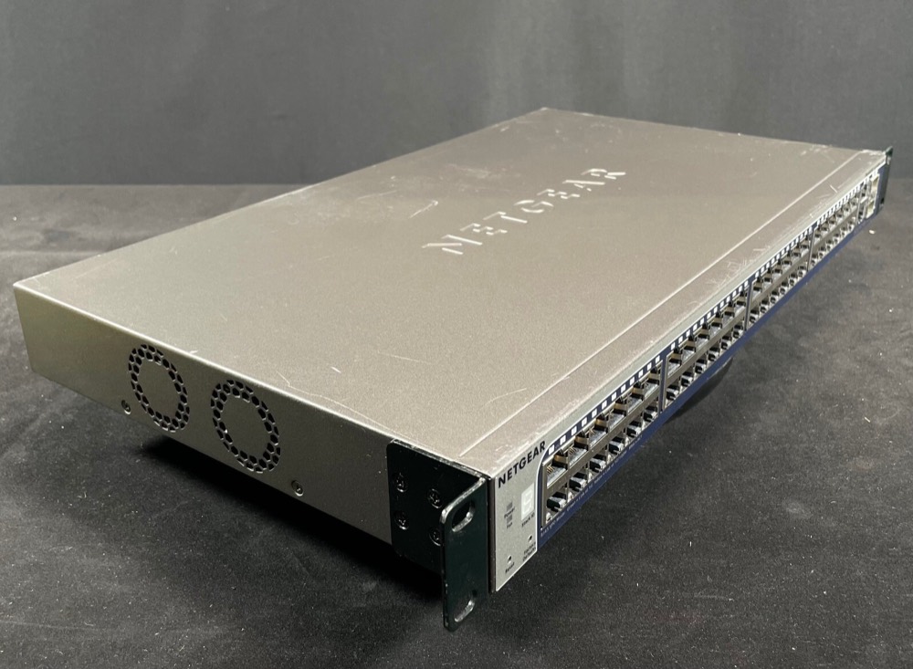 Коммутатор Netgear GS752TX — фото 3