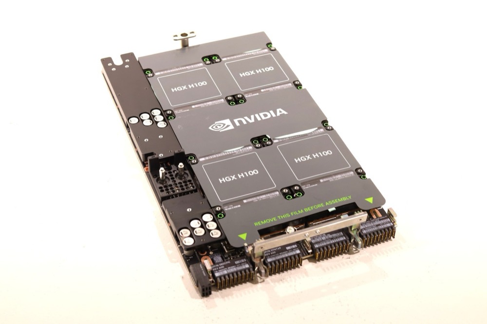 Графический ускоритель NVIDIA HGX H100 4GPU Baseboard With 4 xAH100 94GB SXM4 HBM2e GPU P/N: JY33M — фото 1