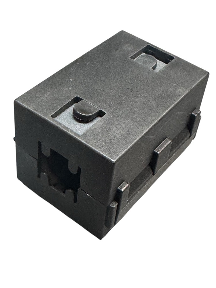 Компонент New 10 Peice Laird-Signal HFA187102-0A2 Ferrite Core 220 OHM Hinged Free hanging — фото 1
