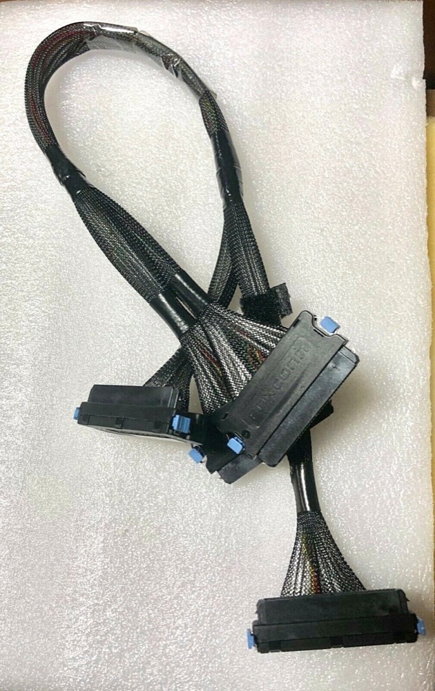 Шасси Dell HK881 PowerEdge R900 Perc SAS Data cable for 2.5 Chassis 0HK881 — фото 1