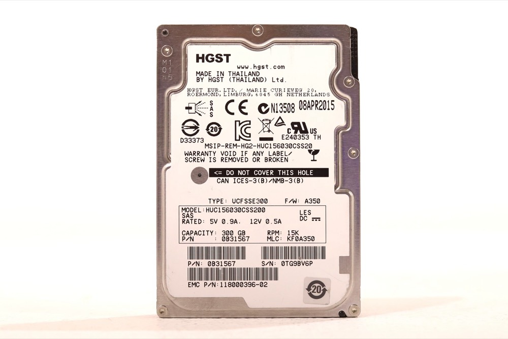 Жёсткий диск EMC HUC156030CSS200 300GB 3.5" 12Gb/s 15K RPM SAS Hard Drive P/N: 118000396-02 — фото 1