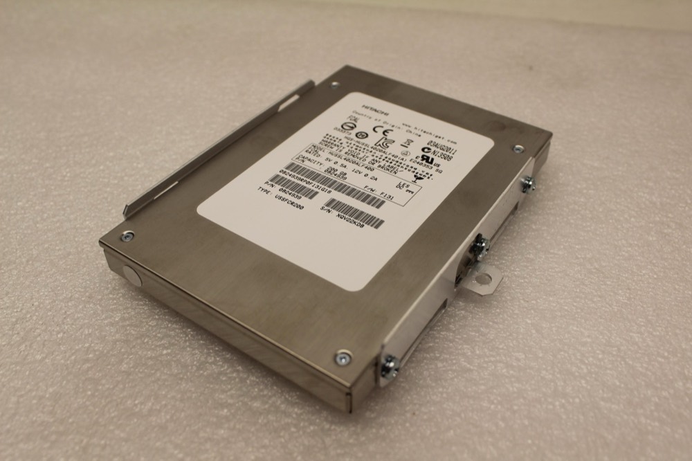 SSD-накопитель HUSSL4020ALF400 658229-001 HP 3PAR 200GB 3.5 in. Fiber Channel SSD — фото 1