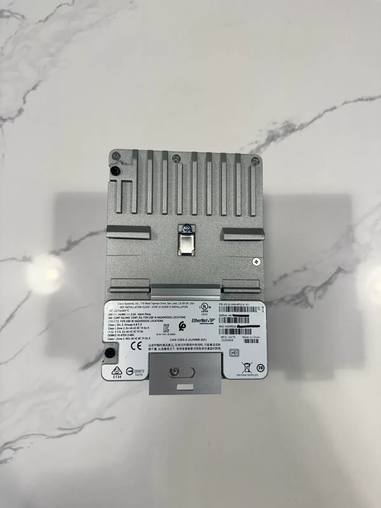 Коммутатор Cisco IE-3400-8P2S-E — фото 2