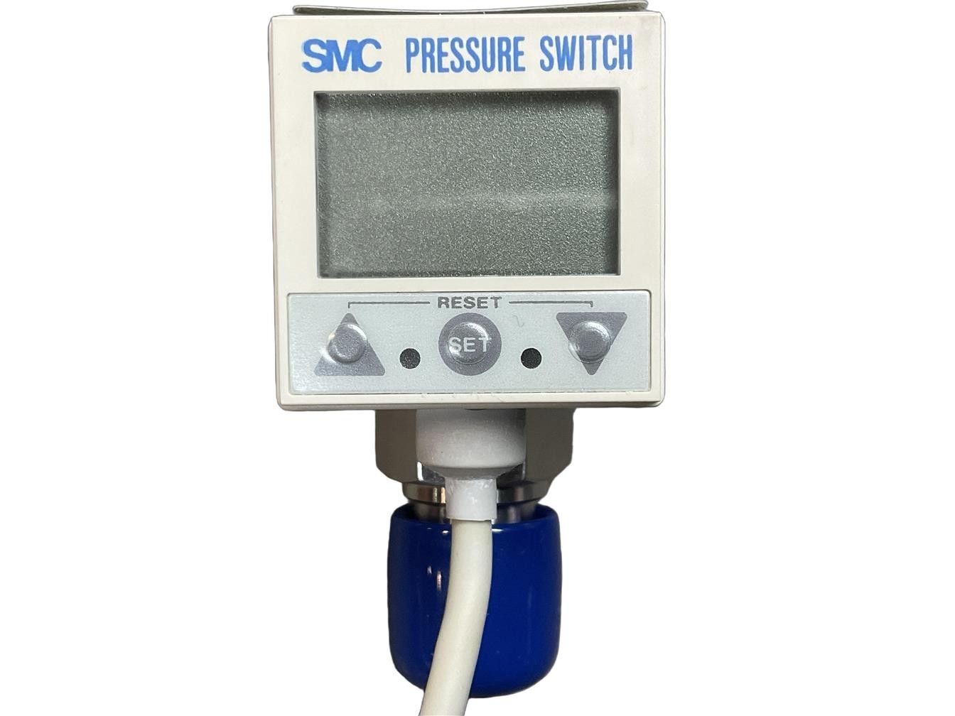 Коммутатор ISE6B-A2-67L PRESSURE SWITCH 0-1.5MPA 12/24VDC PNP80MA — фото 1