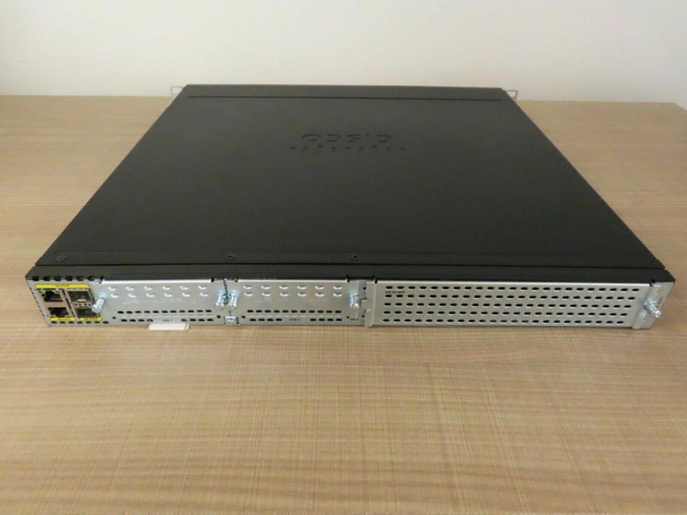 Маршрутизатор Cisco ISR4331-AXV/K9 — фото 3