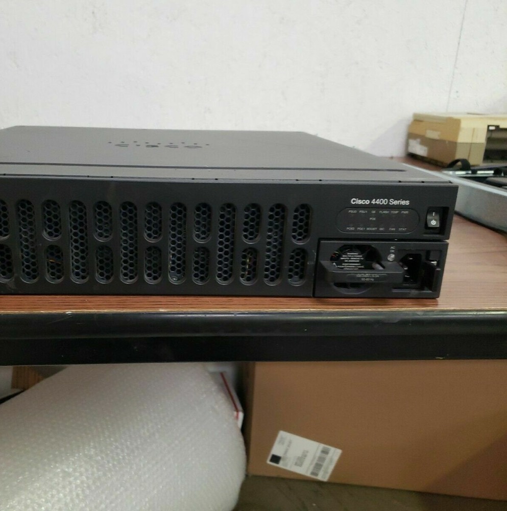 Маршрутизатор Cisco ISR4451-X-V/K9 — фото 1