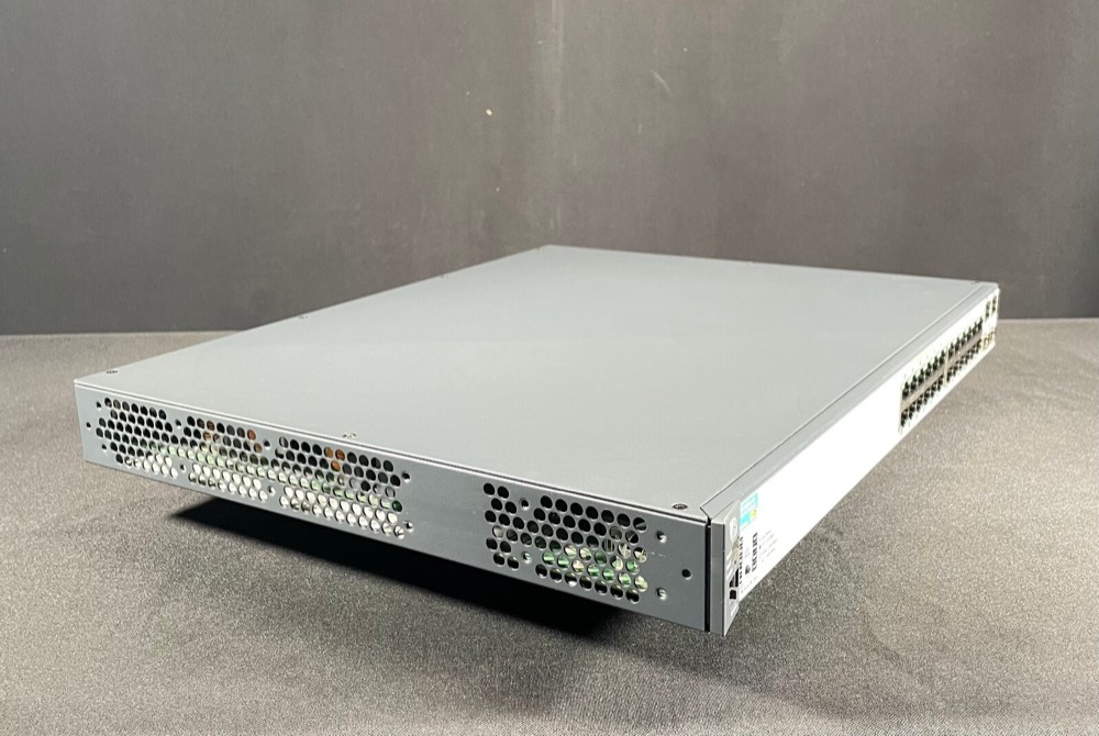 Коммутатор HPE J9625A — фото 2