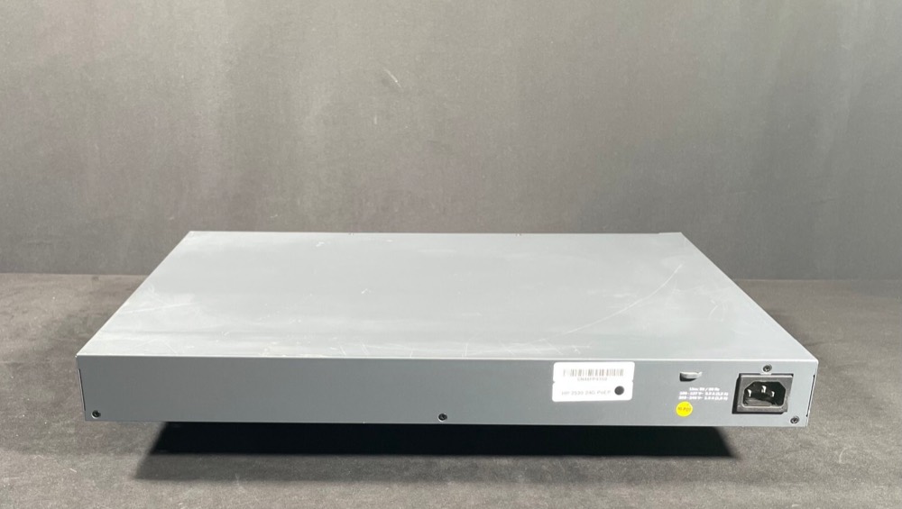 Коммутатор HPE J9773A — фото 3