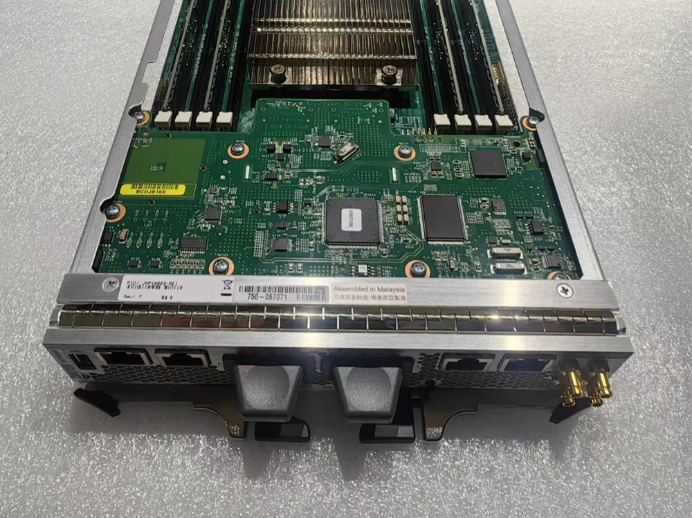 Модуль маршрутизации Juniper JNP10003-RE1 — фото 2