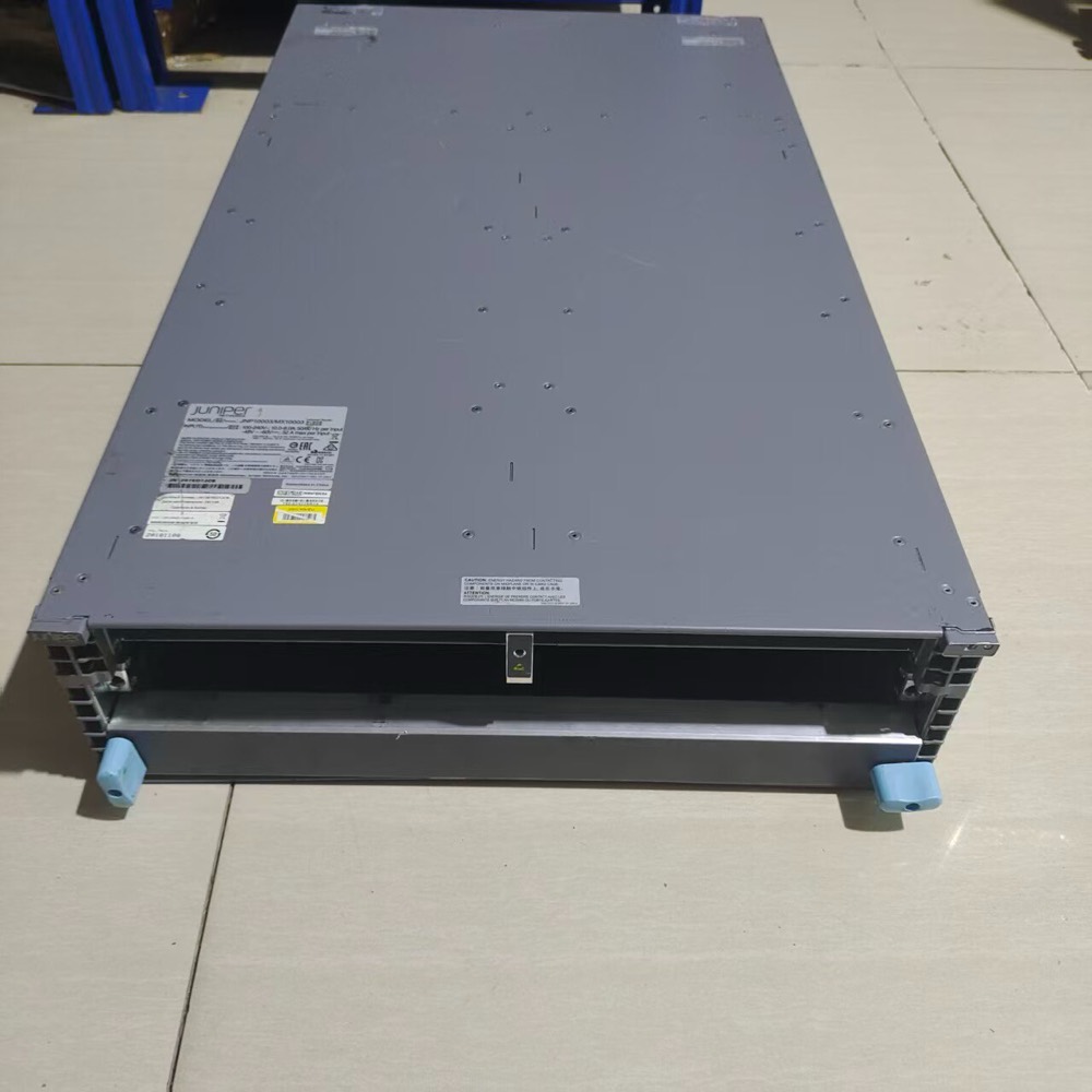 Маршрутизатор Juniper JNP10003/MX10003 — фото 1