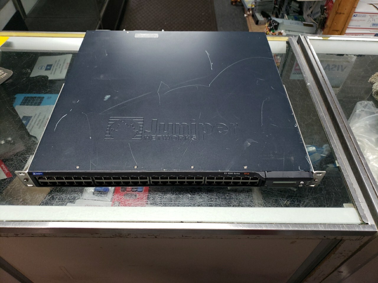 Коммутатор Juniper 48POE — фото 1