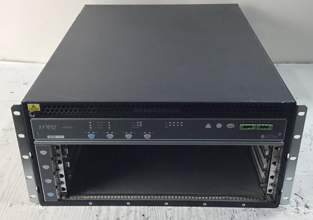 Коммутатор Juniper CHAS-BP-MX240-S-A — фото 1